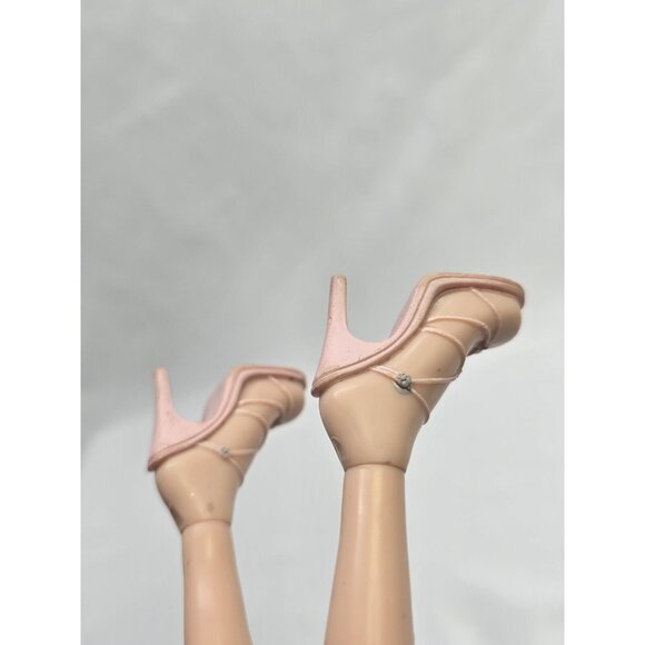 MGA Bratz 2003 Formal Funk Dana Fashion Doll - Picture 7 of 16